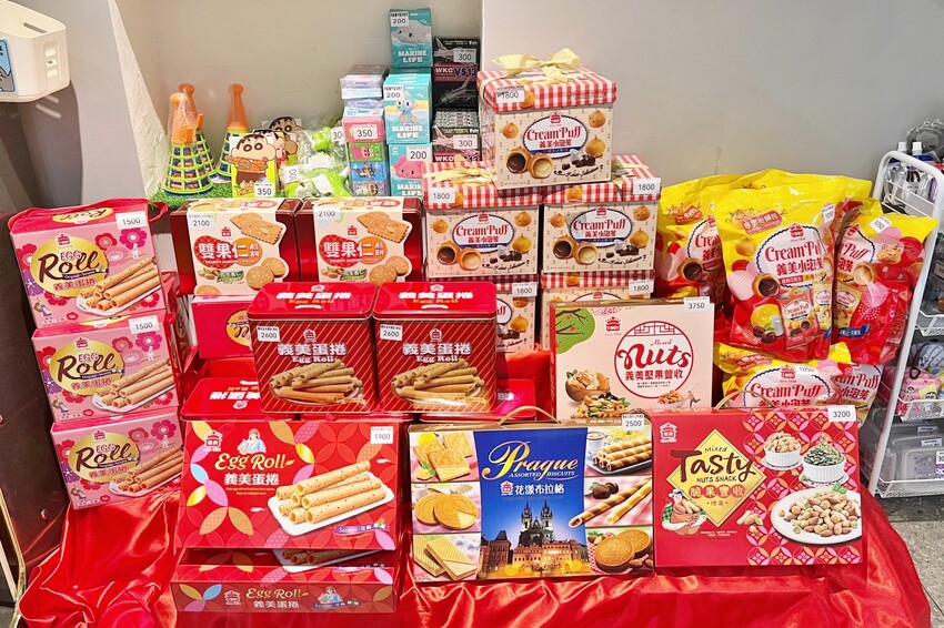 全新彈珠台讓親子一起回味童年！還有獨家「烤雞爭霸」和「小雞飼料」機台，簡單好玩又能把好禮帶回家