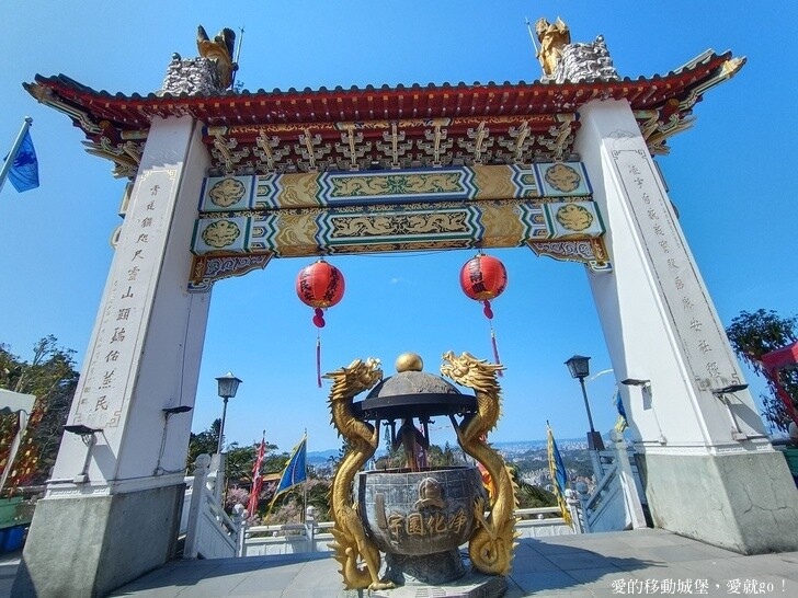 台北市文山區【台北指南宮 大漁櫻盛開】搭乘貓空纜車 俯瞰粉嫩櫻花交織的美景 指南宮站 浪漫櫻花正盛開 祈福蛇年平安好運到 愛就跟我一起 走靜貓空 賞花趣 !