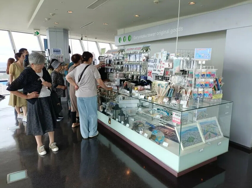 日本2024東京北海道|函館市電、五稜郭塔登高望遠~來五稜郭必吃MILKISSIMO義式冰淇淋!