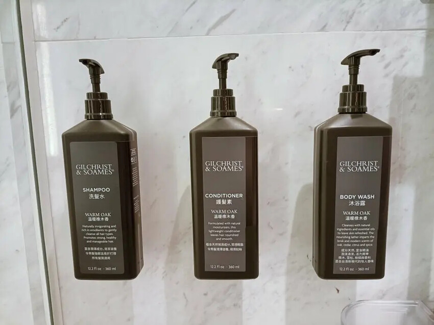 香港2024香港澳門|香港東涌世茂喜來登酒店。浴室水壓強、出水快、地板超止滑!飯店提供到東涌站免費接駁車!