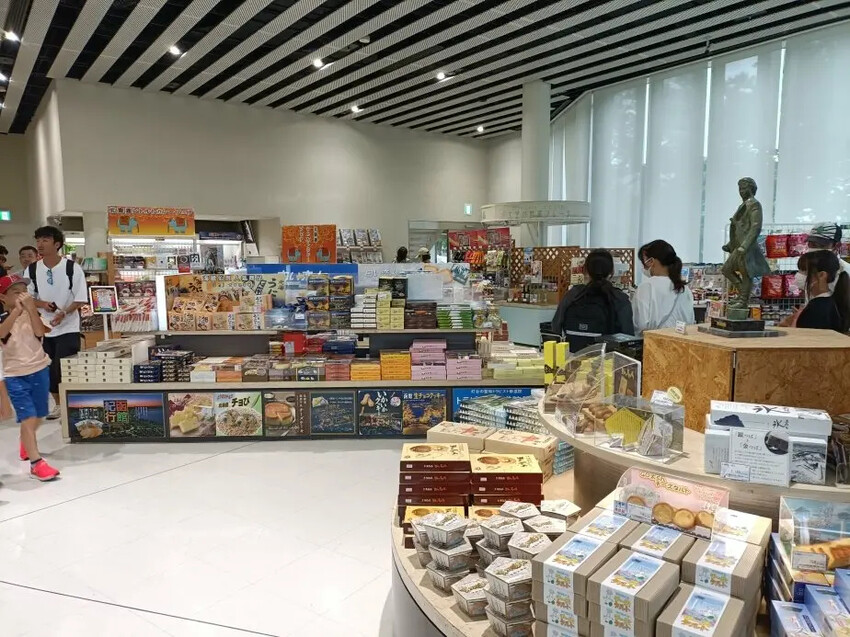 日本2024東京北海道|函館市電、五稜郭塔登高望遠~來五稜郭必吃MILKISSIMO義式冰淇淋!