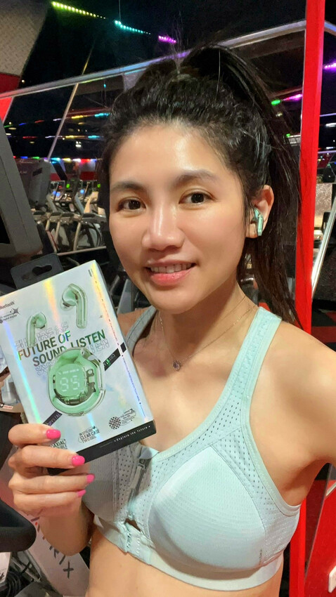 【藍牙耳機】有顏值有內涵的3C產品，ACEFAST Crystal T8 小晶彩真無線藍牙耳機，時尚穿搭必備，讓耳朵談戀愛！【數位產品】