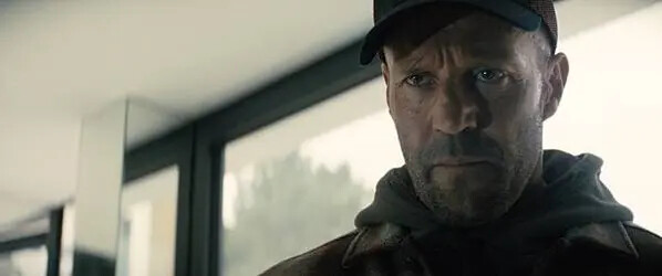 10-重裝制裁_劇照08_傑森史塔森