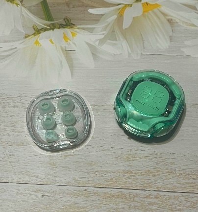 【藍牙耳機】有顏值有內涵的3C產品，ACEFAST Crystal T8 小晶彩真無線藍牙耳機，時尚穿搭必備，讓耳朵談戀愛！【數位產品】