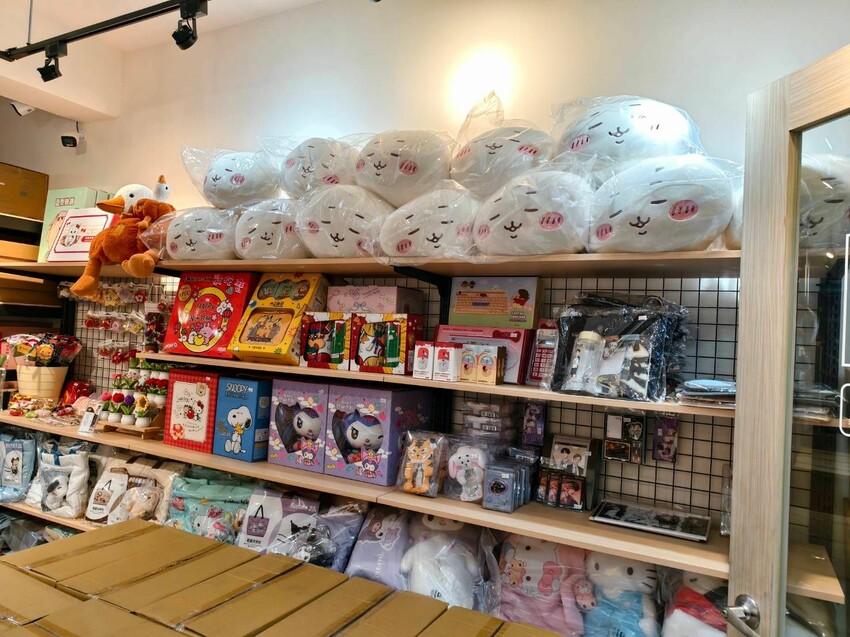 三重新開幕寄賣小店! 熱門小物、超商福袋周邊這裡都有~~