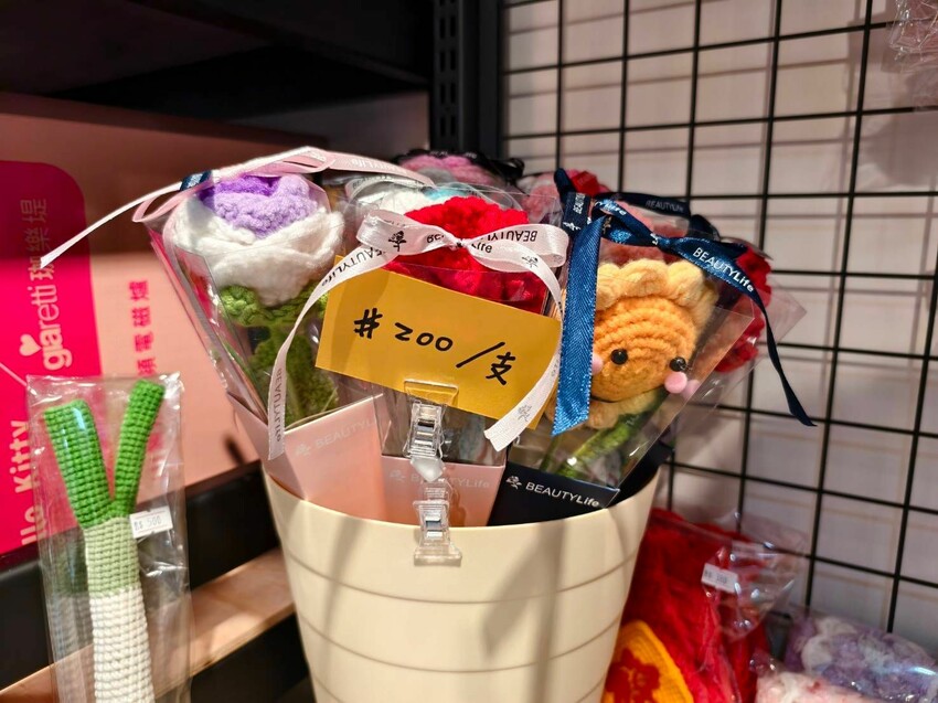 三重新開幕寄賣小店! 熱門小物、超商福袋周邊這裡都有~~