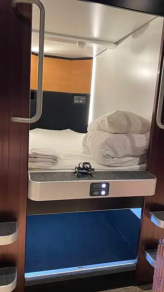 日本【日本住宿】東京一人獨旅｜淺草 LIGHTNING HOTEL 閃電飯店膠囊旅館開箱