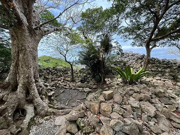 【日本沖繩親子景點推薦】今歸仁城跡怎麼玩？交通、歷史、景點攻