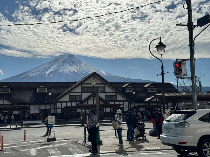 2023日本自由行DAY4|河口湖一日遊行程 富士山也太美了!大石公園 淺間神社 下吉田商店街 日川計時店 - 雁雁|美食 旅遊 生活娛樂