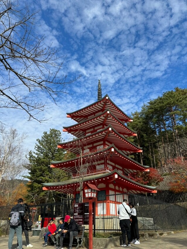 2023日本自由行DAY4|河口湖一日遊行程 富士山也太美了!大石公園 淺間神社 下吉田商店街 日川計時店 - 雁雁|美食 旅遊 生活娛樂