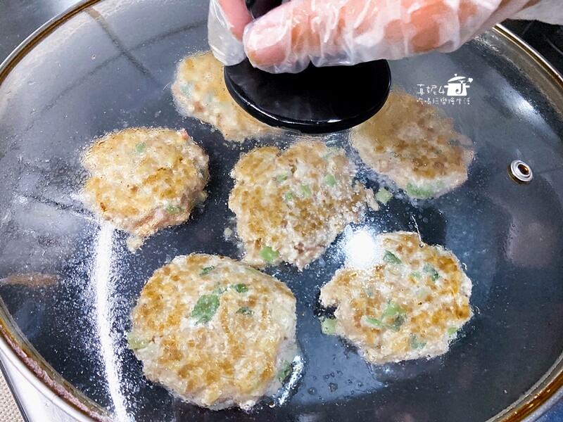 烹飪筆記│豆腐肉餅,簡單好吃的絞肉和豆腐混搭料理