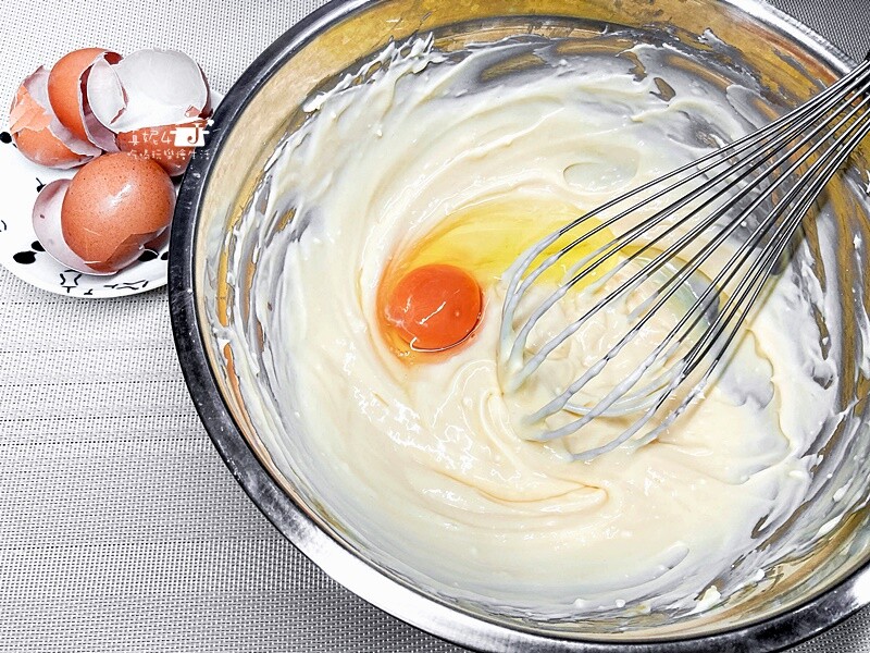 烘焙筆記│石榴軟心芝士蛋糕,調色來自好吃也好看的果汁粉