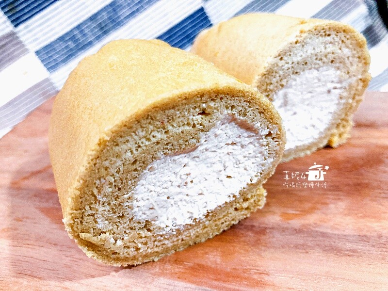 烘焙筆記│咖啡蛋糕捲,用咖啡抹醬取代咖啡液入口即化的柔軟度