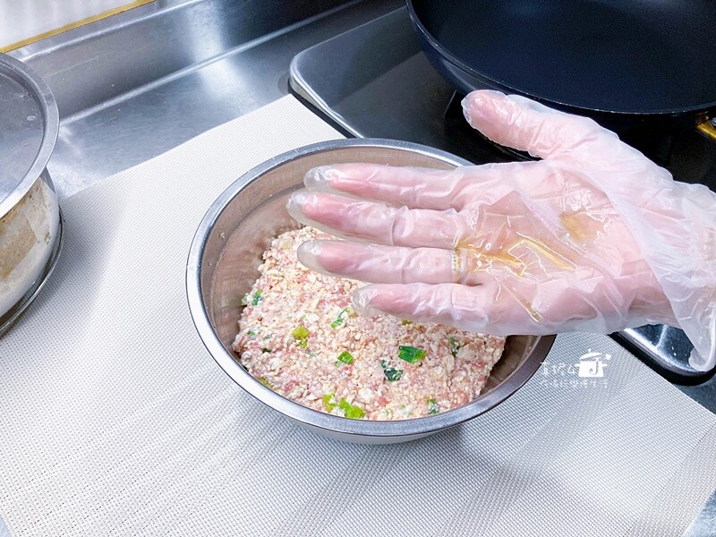 烹飪筆記│豆腐肉餅,簡單好吃的絞肉和豆腐混搭料理