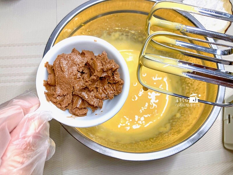 烘焙筆記│咖啡蛋糕捲,用咖啡抹醬取代咖啡液入口即化的柔軟度