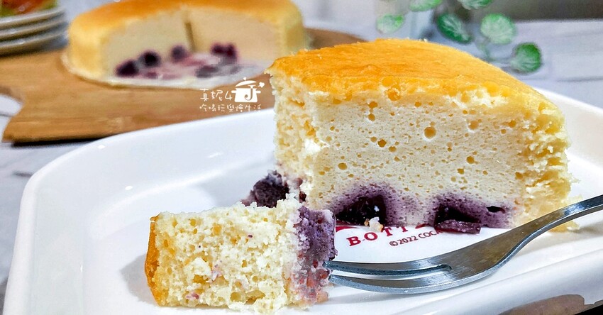 烘焙筆記│石榴軟心芝士蛋糕,調色來自好吃也好看的果汁粉