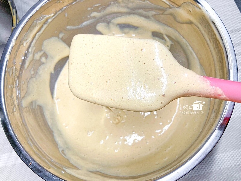 烘焙筆記│咖啡蛋糕捲,用咖啡抹醬取代咖啡液入口即化的柔軟度