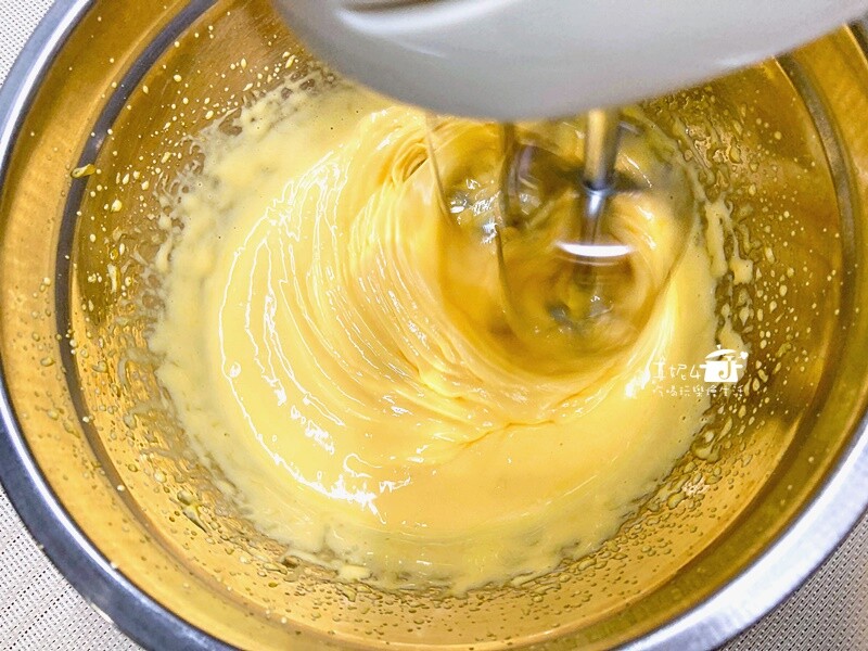 烘焙筆記│咖啡蛋糕捲,用咖啡抹醬取代咖啡液入口即化的柔軟度