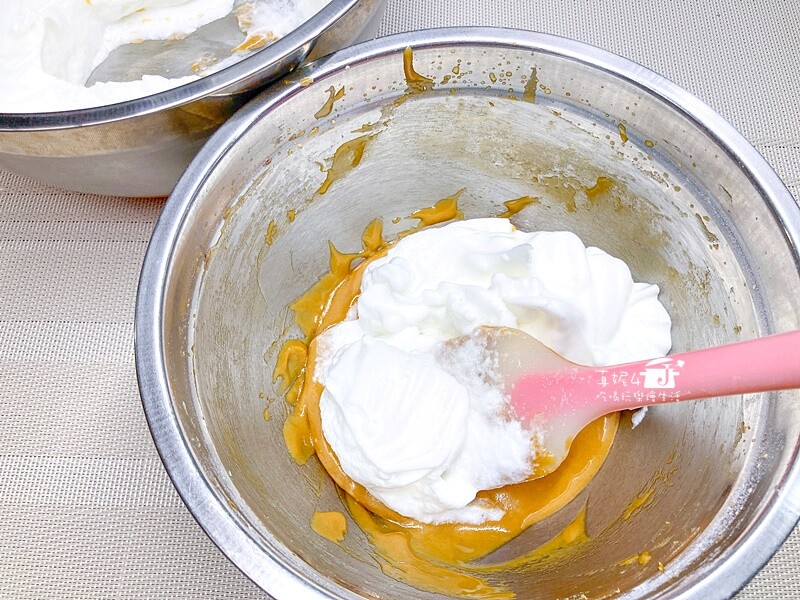 烘焙筆記│咖啡蛋糕捲,用咖啡抹醬取代咖啡液入口即化的柔軟度