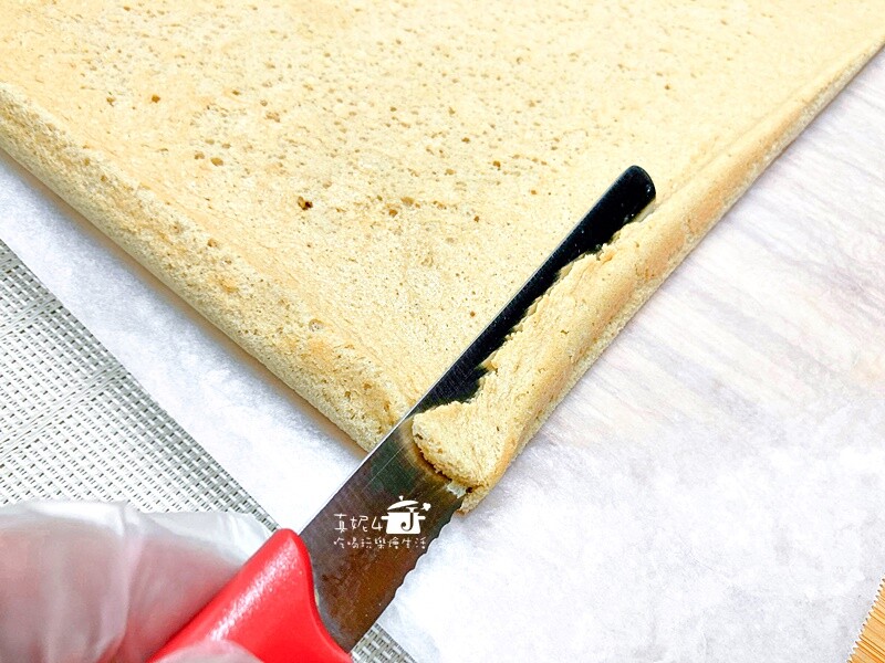 烘焙筆記│咖啡蛋糕捲,用咖啡抹醬取代咖啡液入口即化的柔軟度