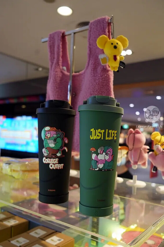 韓國超人氣粉紅貓台中登場!!ZIZONE夏日假期快閃店粉嫩可愛周邊、拍貼機，只到10/27!!