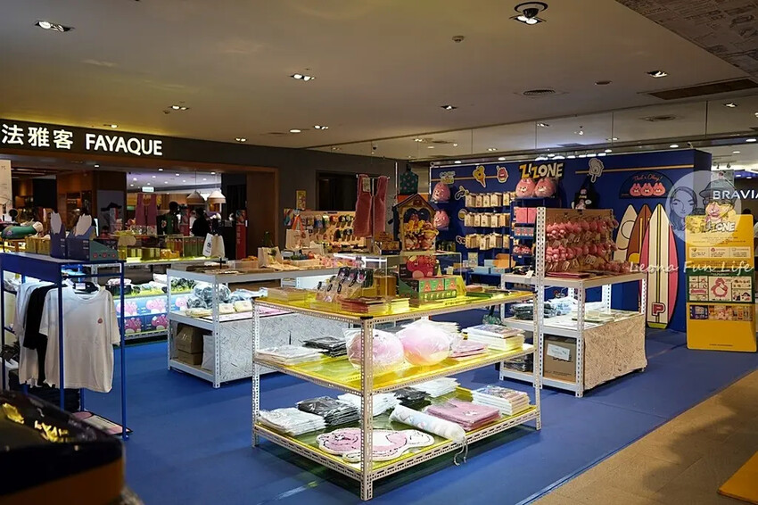 韓國超人氣粉紅貓台中登場!!ZIZONE夏日假期快閃店粉嫩可愛周邊、拍貼機，只到10/27!!