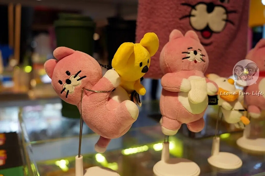 韓國超人氣粉紅貓台中登場!!ZIZONE夏日假期快閃店粉嫩可愛周邊、拍貼機，只到10/27!!