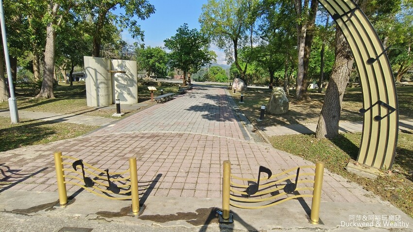 台南市白河區【台南‧關子嶺】「嶺頂公園」充滿歷史記憶的場域│日式建築旅客服務中心∣