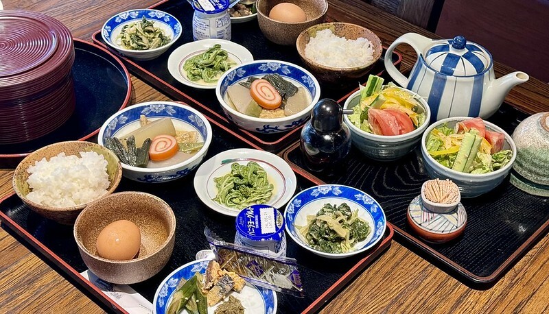 日本【日本世界遺產之九-富山旅遊】世界遺產五箇山相倉合掌造聚落景點.米其林飯店五箇山合掌の宿庄七.三笑樂酒