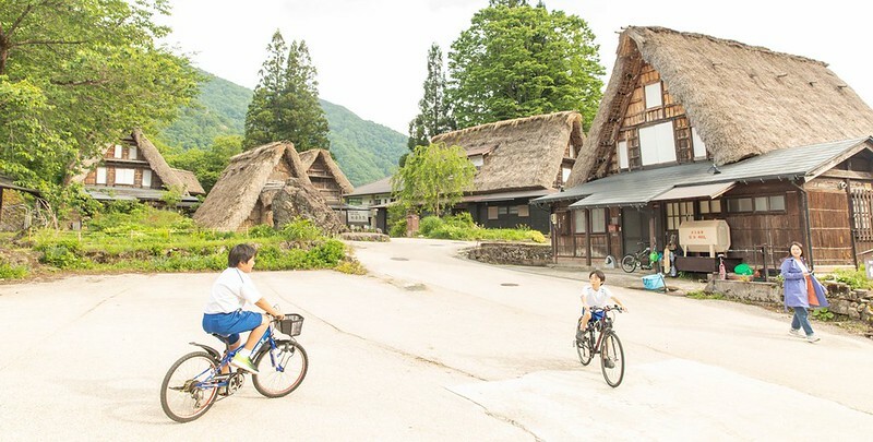 日本【日本世界遺產之九-富山旅遊】世界遺產五箇山相倉合掌造聚落景點.米其林飯店五箇山合掌の宿庄七.三笑樂酒