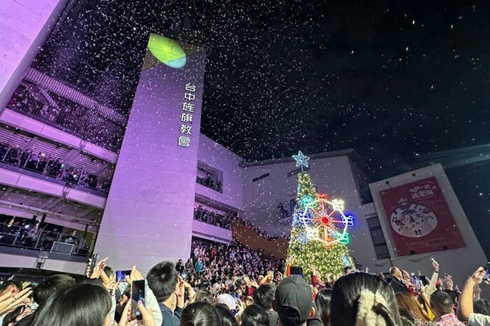 台中市西區嗨畫-竟然連天花板和牆壁都可以畫！適合親子同樂、約會的好選擇