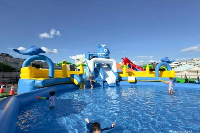 台中市西區嗨畫-竟然連天花板和牆壁都可以畫！適合親子同樂、約會的好選擇