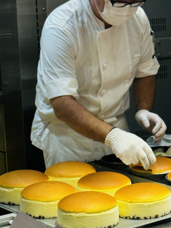 日本日本美食|大阪 |大阪必訪美食~RIKURO'S老爺爺蛋糕店(りくろーおじさんの店),難忘初次入口的「幸福」