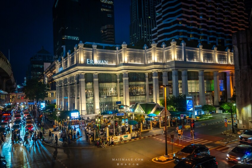 泰國【泰國曼谷住宿推薦】MOXY BANGKOK RATCHAPRASONG ～晚餐篇！CRAFTED COCKTAILS越晚越開心，曼谷夜生活就是