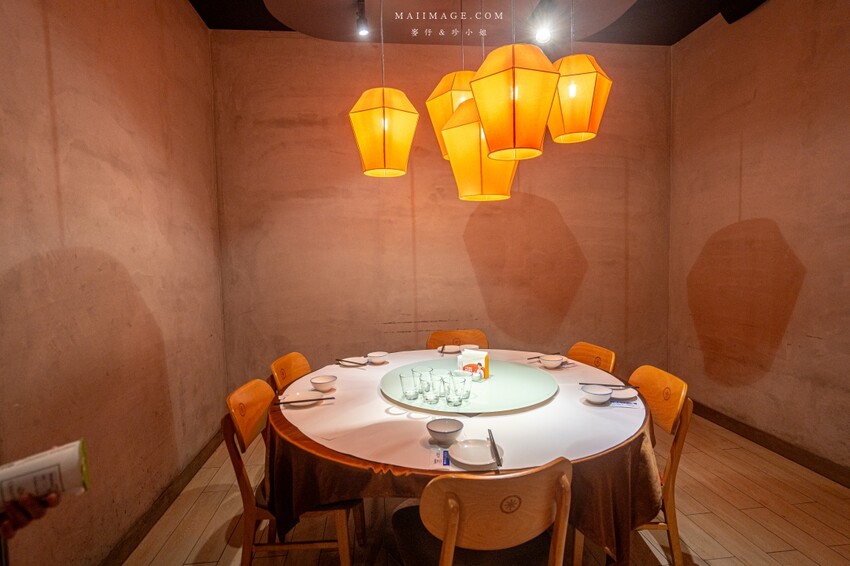 桃園市中壢區【桃園景點推薦】2024大江購物中心週年慶開跑囉！輕鬆享優惠~饗美食~想購物~讓你越逛越意猶未盡! 全年停車