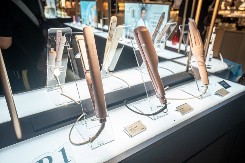 桃園市中壢區【桃園景點推薦】2024大江購物中心週年慶開跑囉！輕鬆享優惠~饗美食~想購物~讓你越逛越意猶未盡! 全年停車