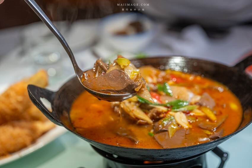 桃園市中壢區【桃園景點推薦】2024大江購物中心週年慶開跑囉！輕鬆享優惠~饗美食~想購物~讓你越逛越意猶未盡! 全年停車