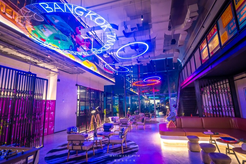 泰國【泰國曼谷住宿推薦】MOXY BANGKOK RATCHAPRASONG ～晚餐篇！CRAFTED COCKTAILS越晚越開心，曼谷夜生活就是