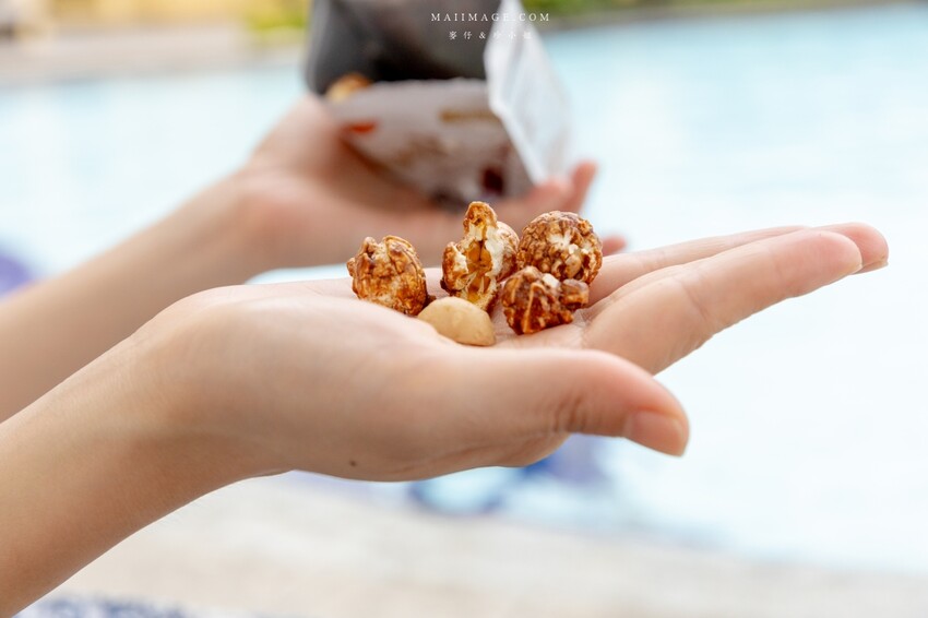 泰國泰國伴手禮推薦｜Pennii Popcorn～曼谷才吃得到冬蔭功口味爆米花，竟然整隻蝦在裡面！榴槤與鹹蛋黃口味也很