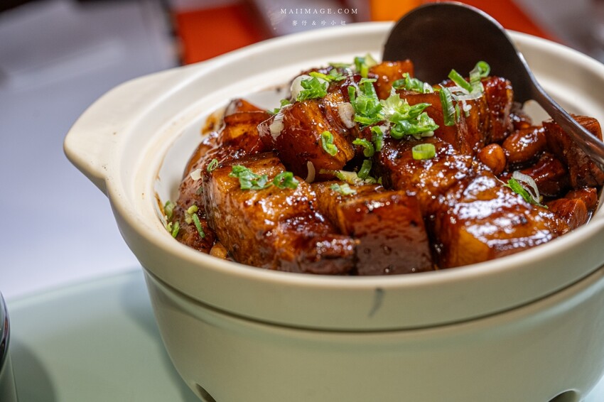 桃園市中壢區【桃園景點推薦】2024大江購物中心週年慶開跑囉！輕鬆享優惠~饗美食~想購物~讓你越逛越意猶未盡! 全年停車