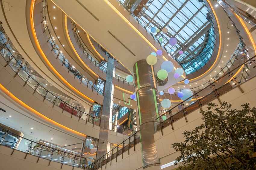 桃園市中壢區【桃園景點推薦】2024大江購物中心週年慶開跑囉！輕鬆享優惠~饗美食~想購物~讓你越逛越意猶未盡! 全年停車