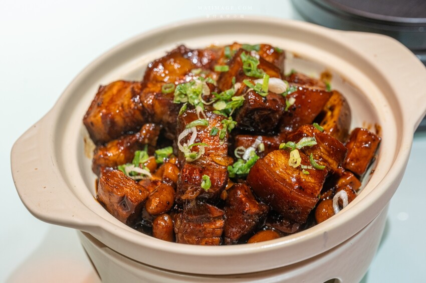 桃園市中壢區【桃園景點推薦】2024大江購物中心週年慶開跑囉！輕鬆享優惠~饗美食~想購物~讓你越逛越意猶未盡! 全年停車