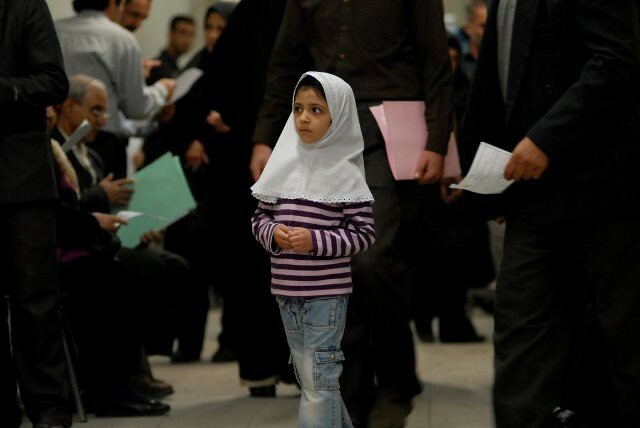 The Movie posters and stills of Iran Movie"伊朗電影「分居風暴」(Nader and Simin:A Separation)" will be launching from Mar 28, 2025 onwards in Taiwan. The Movie posters and stills of Iran Movie"伊朗電影「分居風暴」(Nader and Simin:A Separation)" will be launching from Mar 28, 2025 onwards in Taiwan.