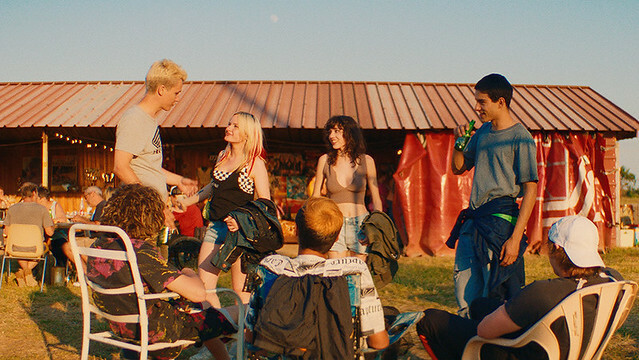 The Movie posters and stills of French Movie "2025年3月21日在台上映法國電影《男孩．賽車．性醜聞》(Block Pass /La Pampa) " will be launching from Mar 21 onwards in Taiwan.