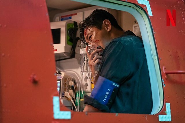 The TV drama posters and stills of  Netflix 平台播出的原創韓劇《外傷重症中心》(중증외상센터/Severe Trauma Center) was launching from Jan 24, 2025 at Netflix.