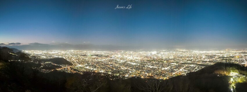 日本【北海道札幌│景點】札幌藻岩山夜景攻略。交通方式、纜車票價、最佳觀賞時間一次看!