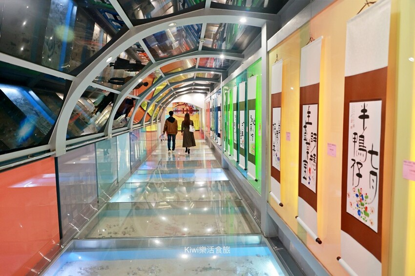 ▲彰化鹿港景點推薦:台灣玻璃館,館內有玻璃隧道、多種玻璃藝品 / 提供、WalkerLand窩客島整理