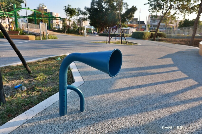 彰化縣員林市員林兔鹿馬公園｜員林市免費景點推薦共融公園好玩！小小消防車、高塔溜滑梯、極速滑索丘