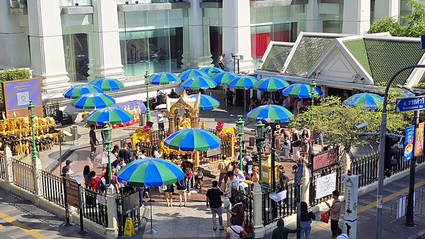 曼谷必逛四面佛商場Erawan Bangkok，集結米其林美食、時尚美容、Karmakamet香氛(近BTS Chit Lom 奇隆站)