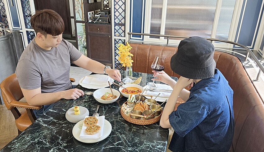 曼谷必逛四面佛商場Erawan Bangkok，集結米其林美食、時尚美容、Karmakamet香氛(近BTS Chit Lom 奇隆站)